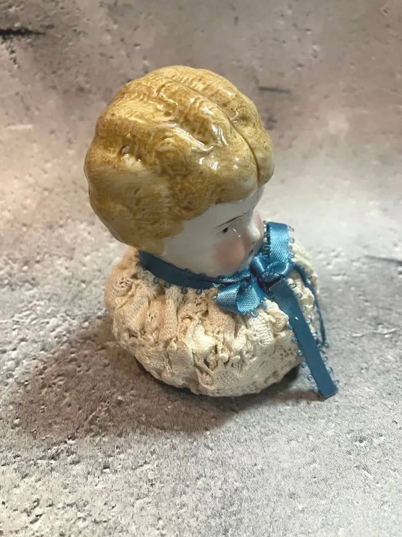 アンティーク　チャイナヘッドドール　素敵なアレンジ