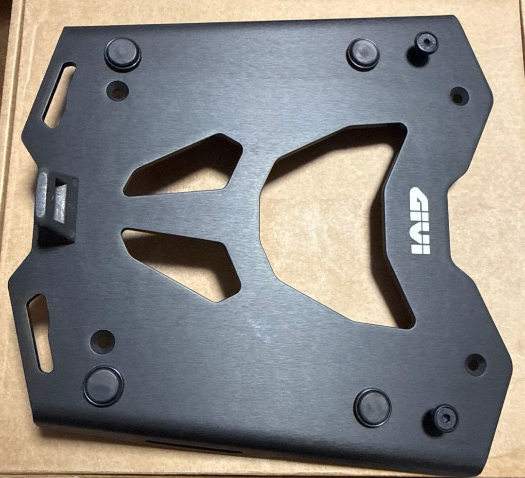 モノキー専用ベースプレート GIVI SRA5143  R1300GS