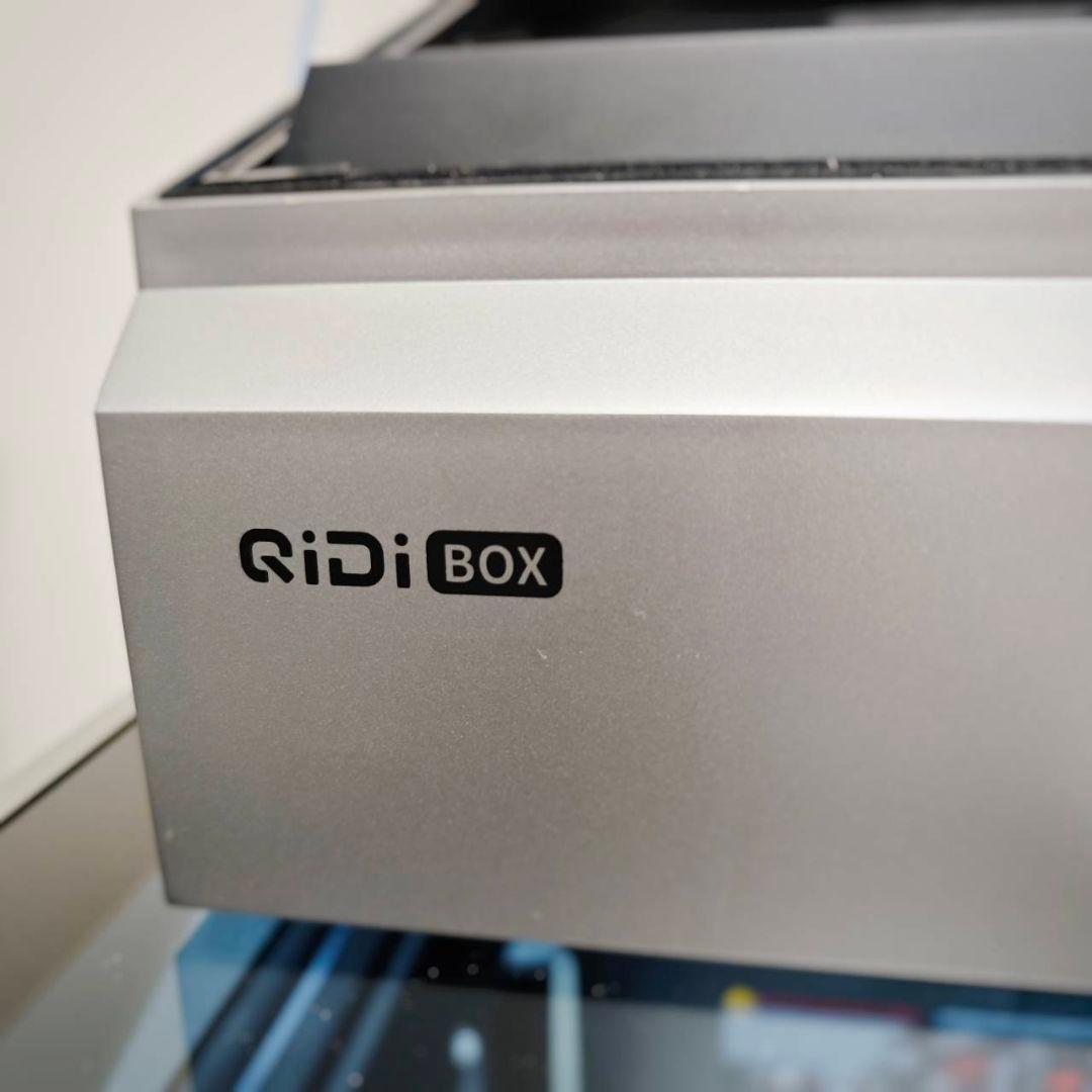 Qidi Plus 4（3DP)　QIDI BOX（フィラメント自動切り替え）