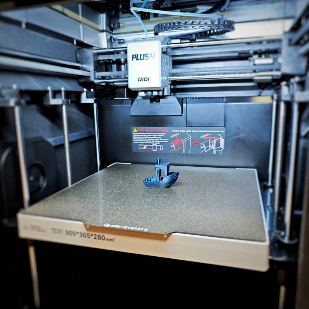 Qidi Plus 4（3DP)　QIDI BOX（フィラメント自動切り替え）