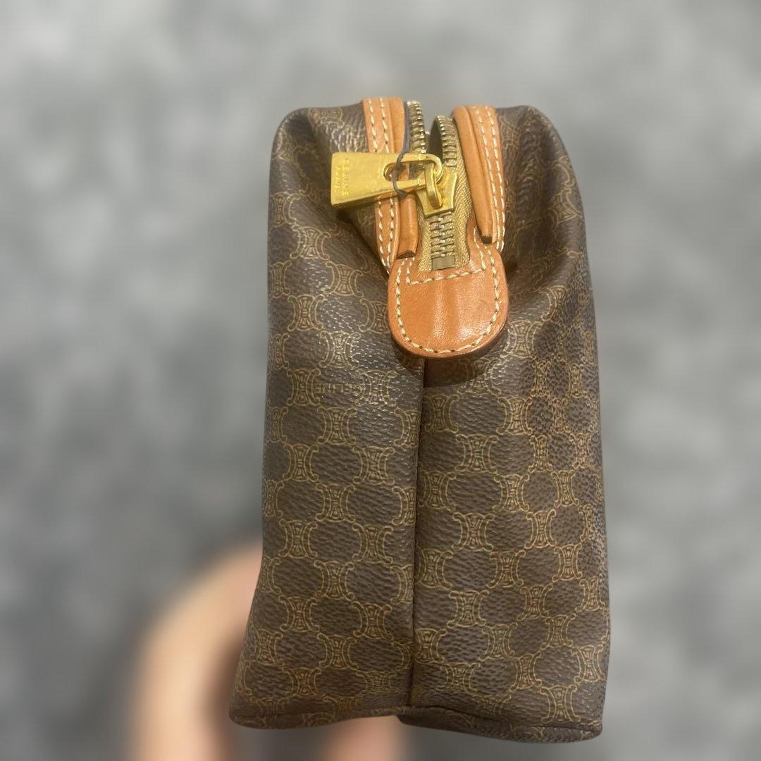 CELINE ブラウンレザー クラッチバッグ