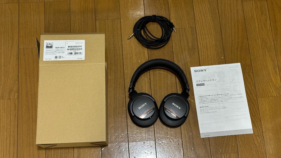 ヘッドホン SONY MDR-M1ST