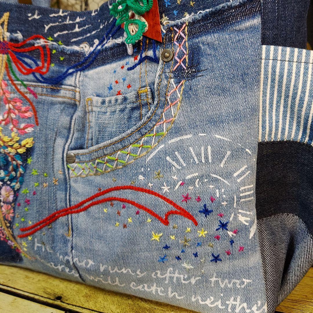 刺繍デニムバックNo.639　デニムリメイク　サイドポケット　チューリップバック