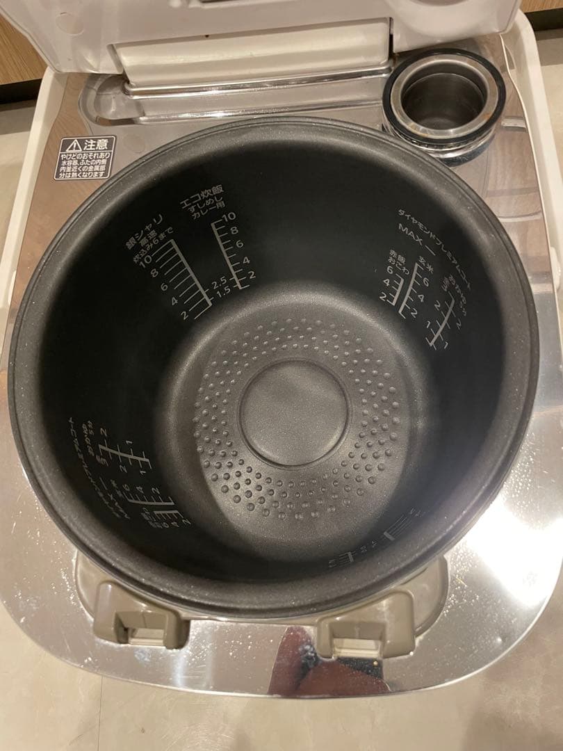 【最高級モデル】パナソニック 炊飯器 SR-SSX188 Wおどり炊き