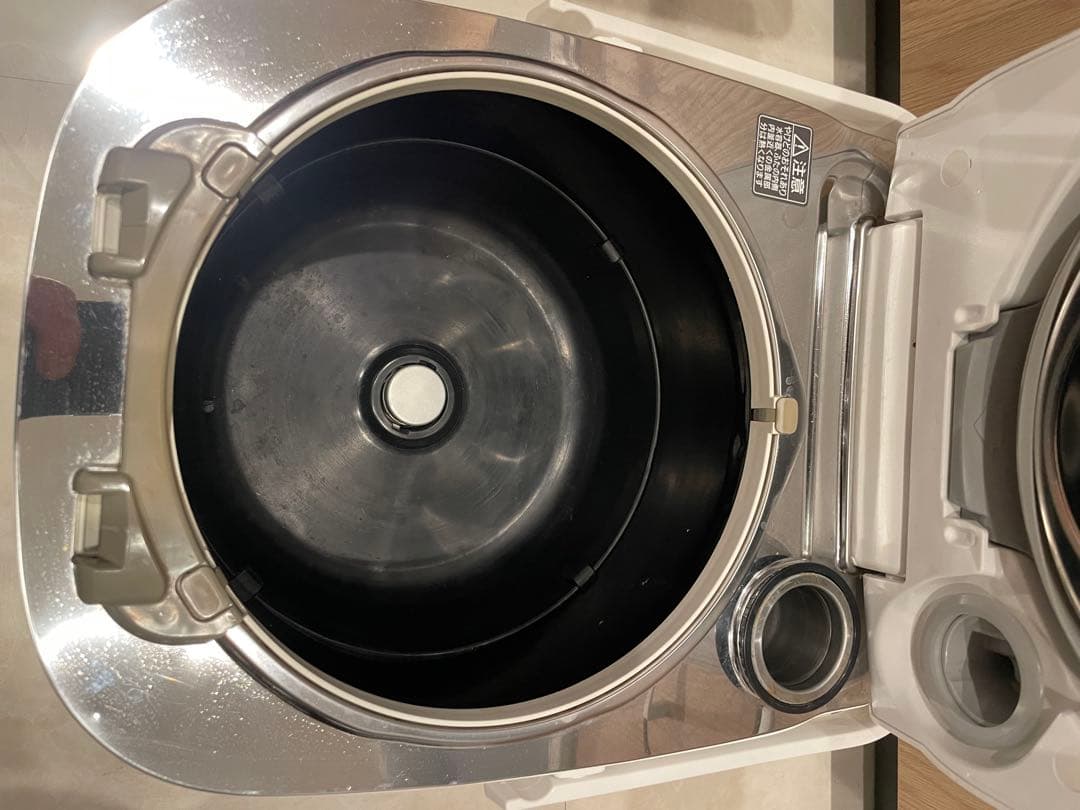 【最高級モデル】パナソニック 炊飯器 SR-SSX188 Wおどり炊き