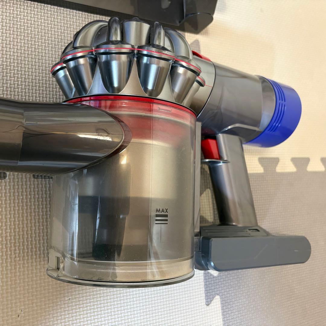 【中古】Dyson V8 Fluffy SV10FF フルセット