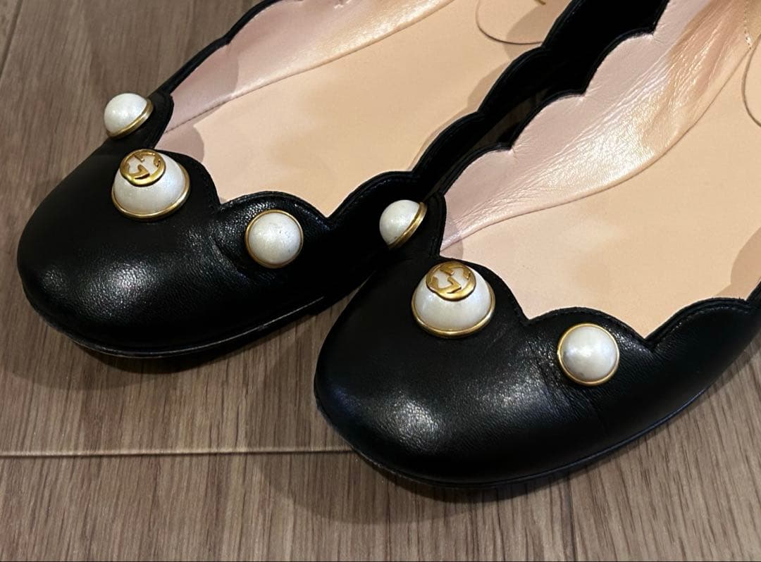 【美品】GUCCI フラットパンプス パール 35 黒