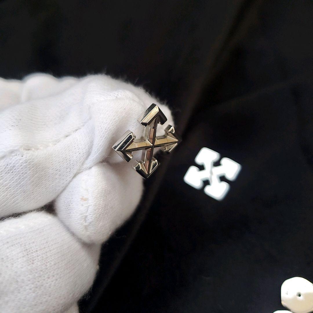 Off-White オフホワイト ピアス アローピアス 両耳 ユニセックス