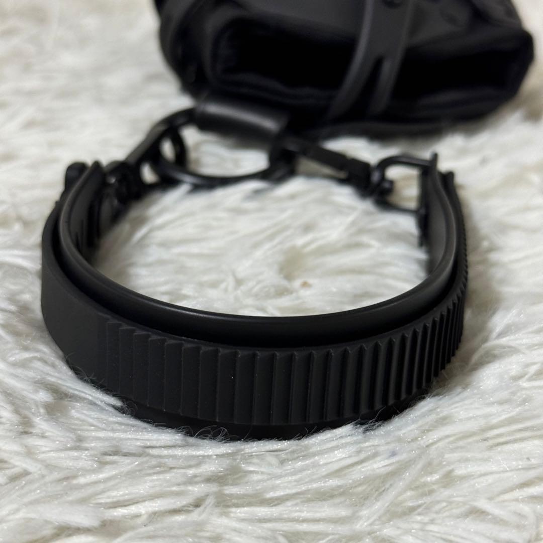 新品未使用✨INNERRAUM panelled phone pouch 完売品