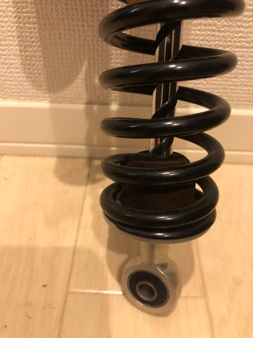 ÖHLINS 調整可能 サスペンション　CB1000SF(SC30)