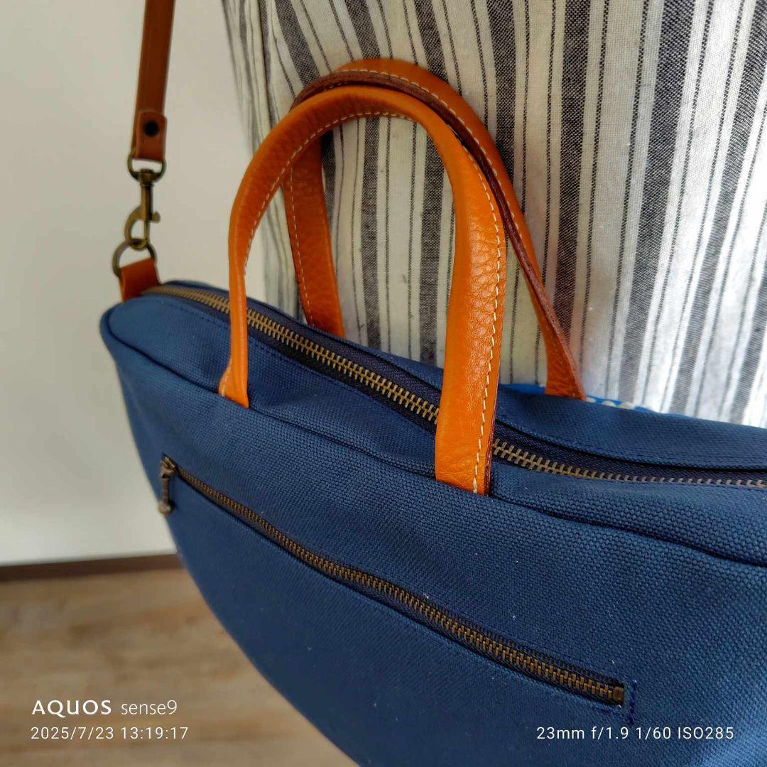 ミナペルホネン/2025tambourineタンバリンブルー/ラウンドMサイズ