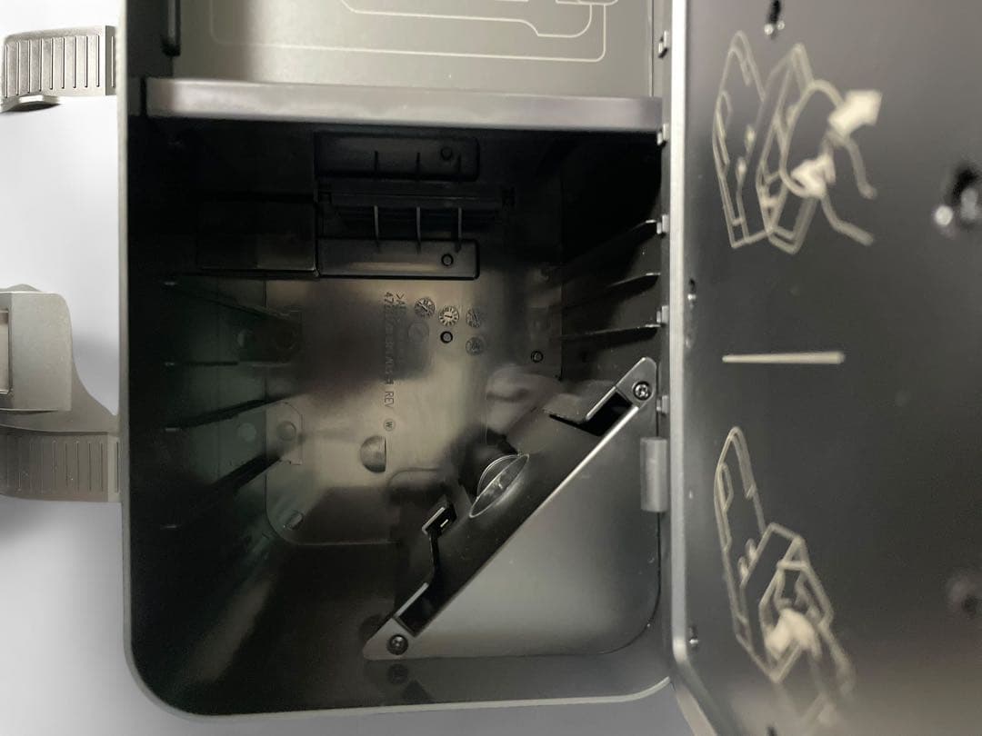 iRobot Roomba j7+ クリーンベース付き　ロボット掃除機　ルンバ