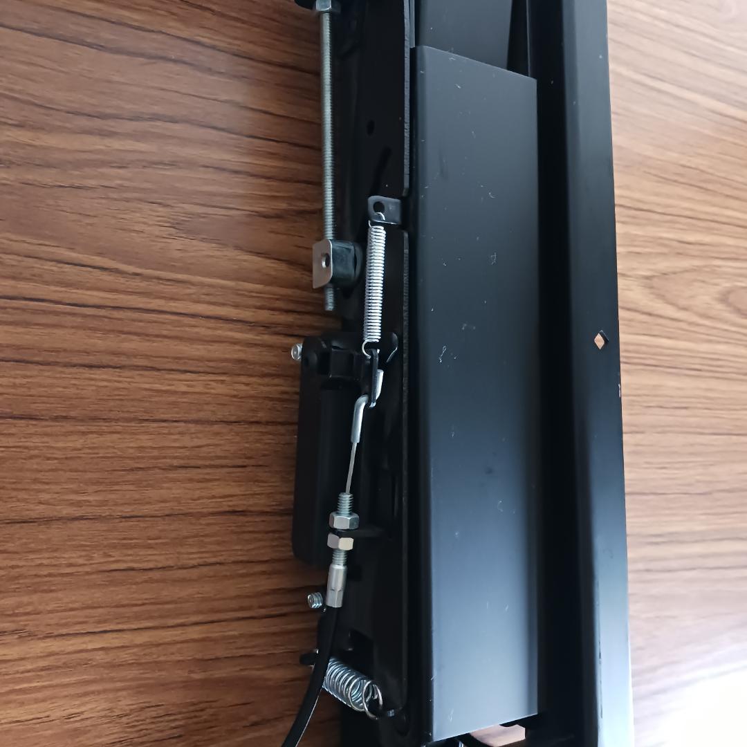 CHIEF ディスプレイマウント LVS1U 壁付タイプ　引出し機能付　横設置③