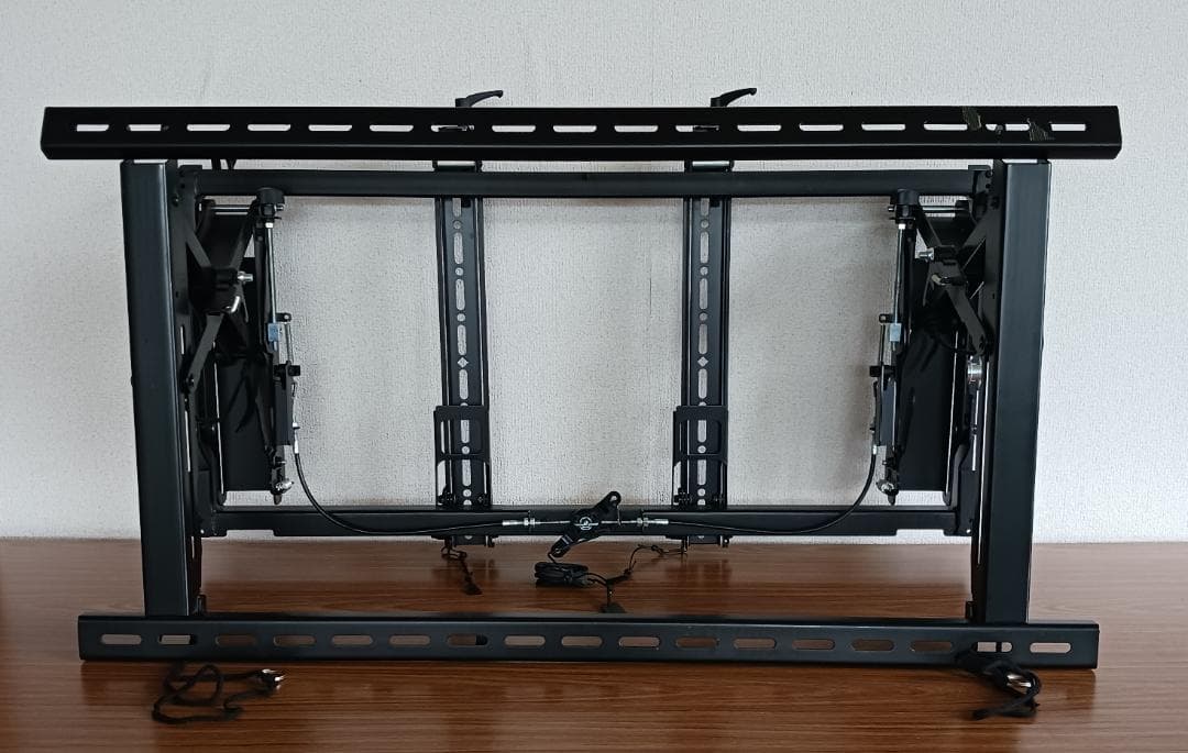 CHIEF ディスプレイマウント LVS1U 壁付タイプ　引出し機能付　横設置③