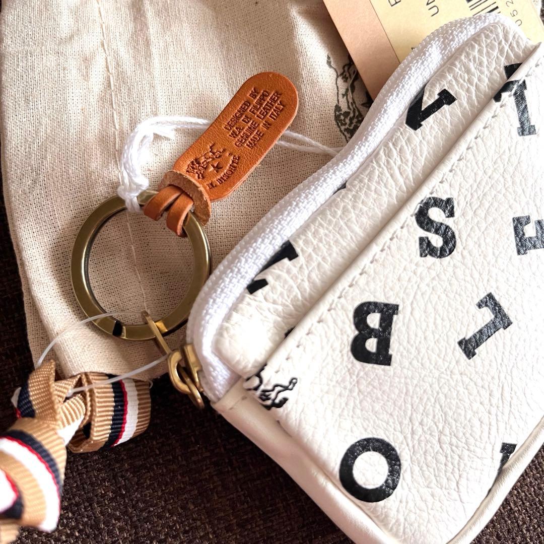 IL BISONTE（イルビゾンテ） ロゴプリント　ケース　パース