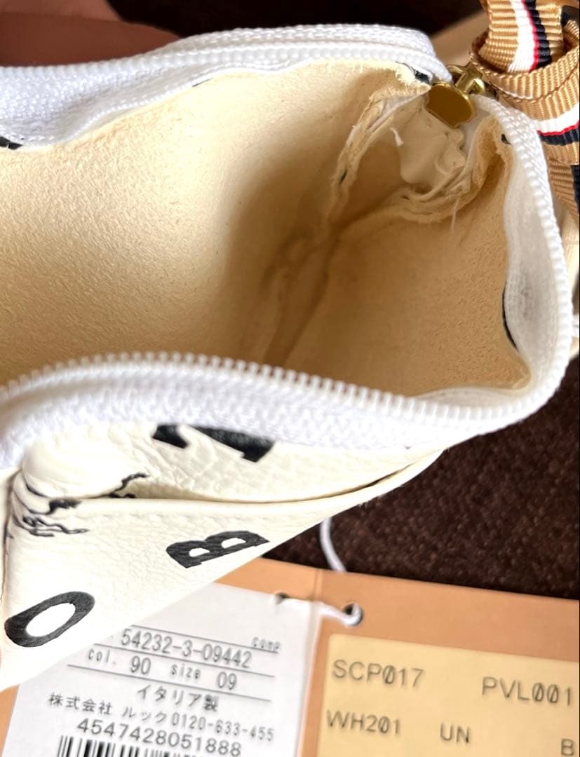 IL BISONTE（イルビゾンテ） ロゴプリント　ケース　パース