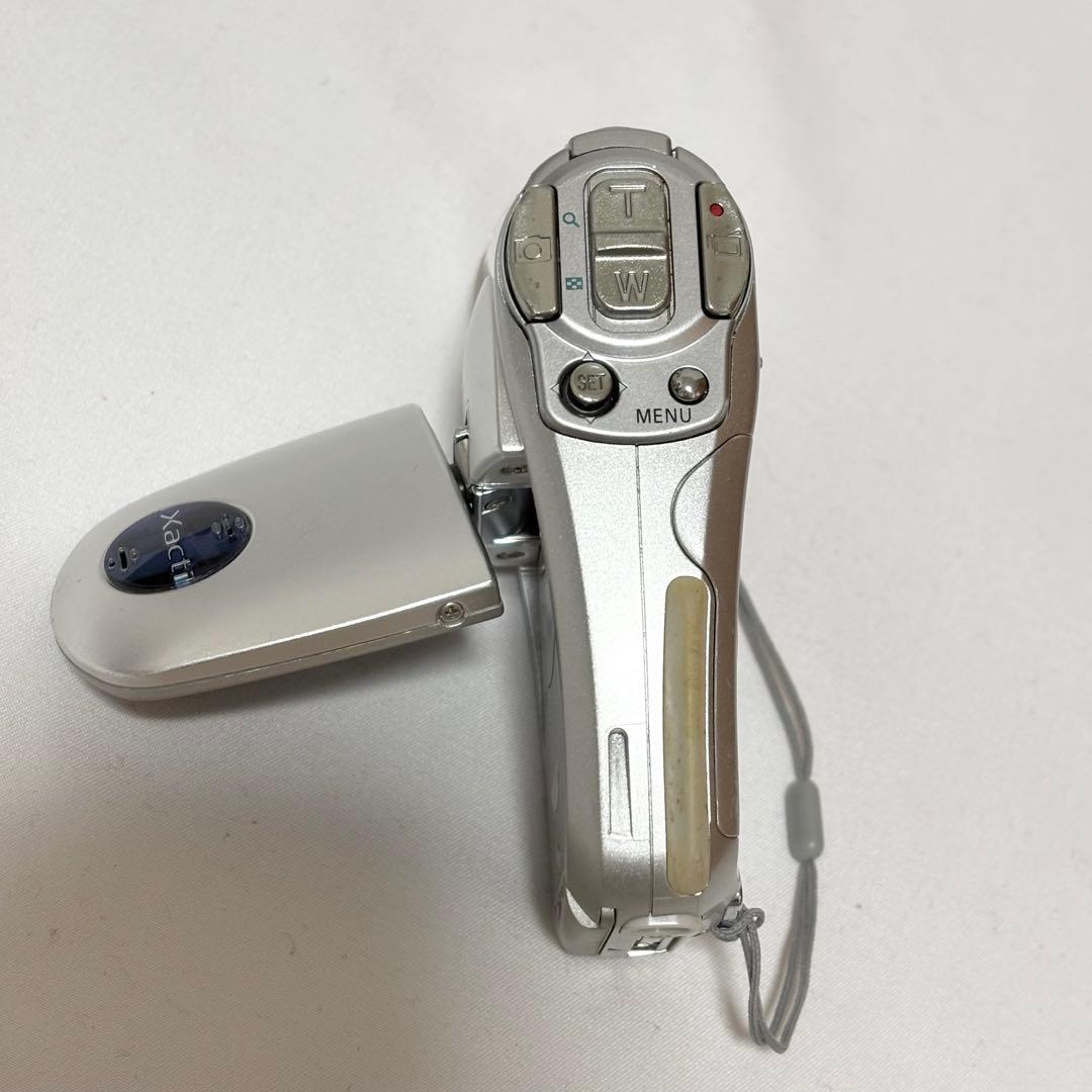 SANYO デジタルムービーカメラ DMX-C1 シルバー 本体