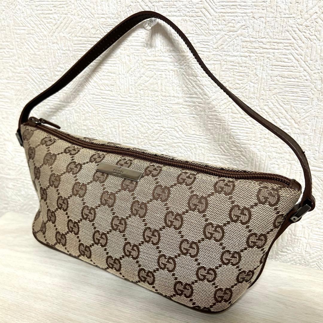 GUCCI グッチ　アクセサリーポーチ キャンバス地　GG ミニハンドバッグ