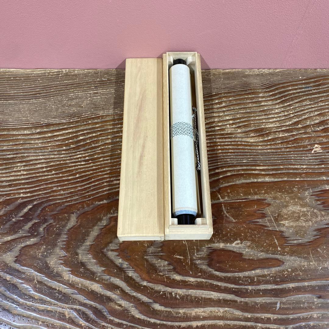 美品 掛け軸 足立泰道作「日々是好日」瑞龍山雲澤禅寺 共箱 禅語 年中掛け