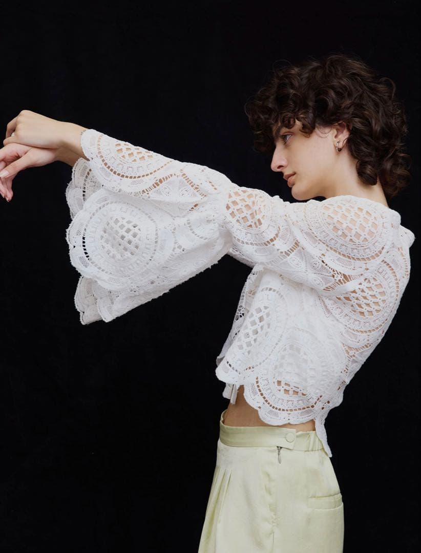 MEDI INDIAN 2WAY BIG LACE TOPSホワイト