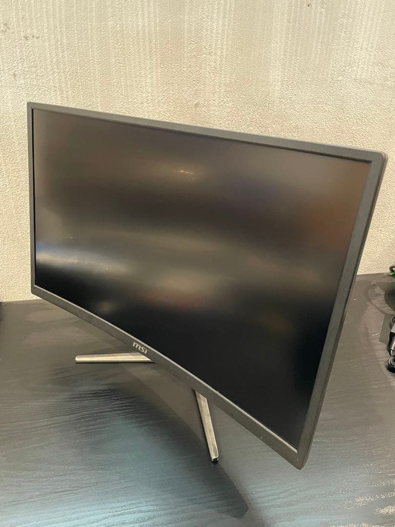 MSI Optix G24C 144Hz湾曲ゲーミングモニター