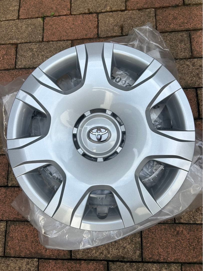 ハイエース　195/80R15 タイヤホイール4本セット　新車外し