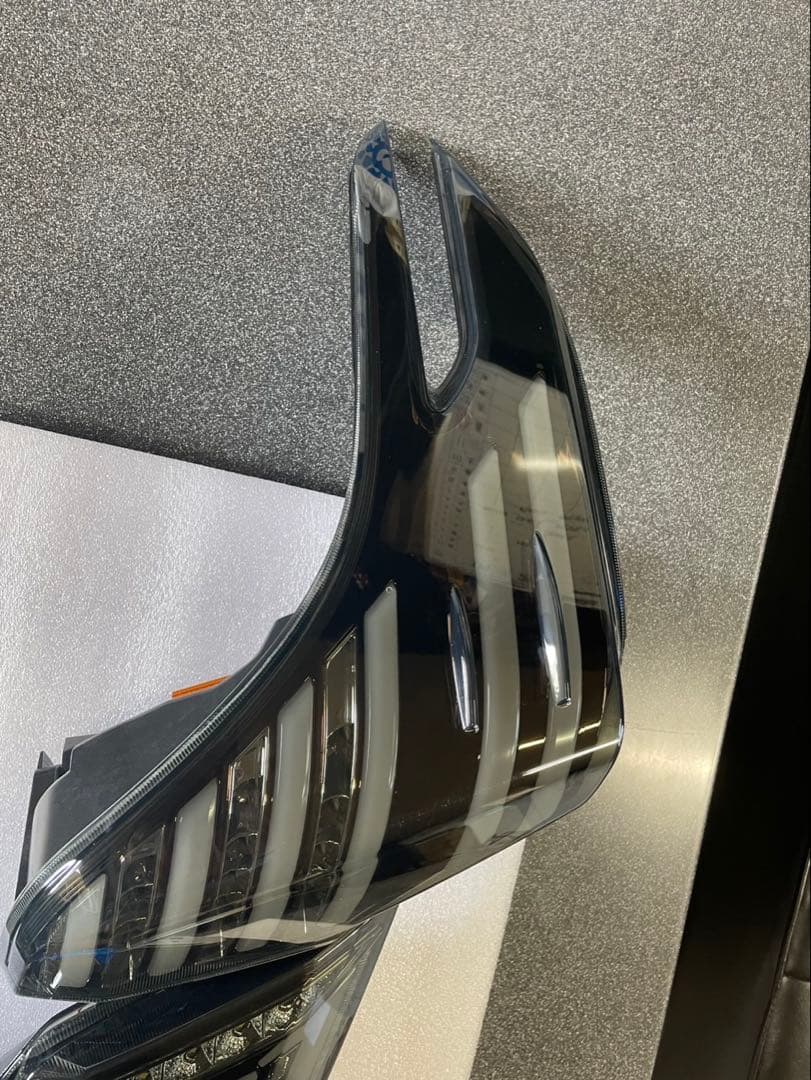 新年最終セール‼️Valenti ULTRA JEWELED TAIL LAMP