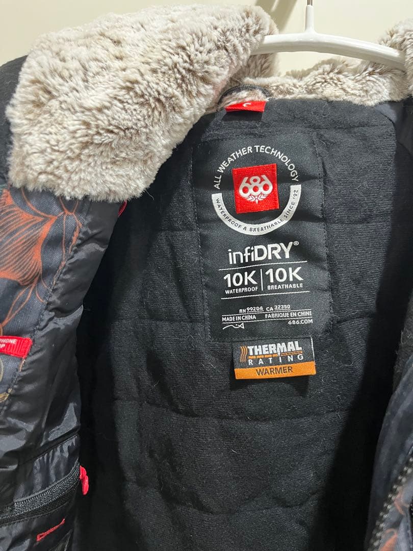 【美品】686 Three Weather スノーボードウェア