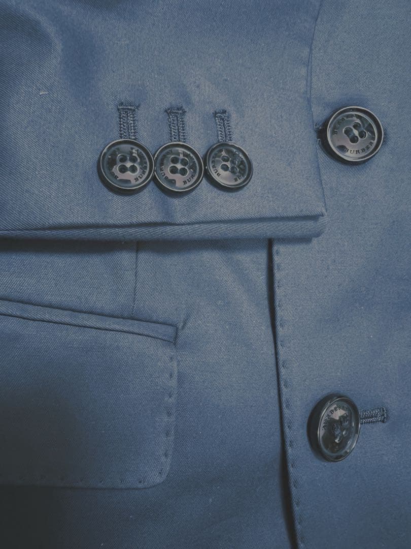 再値下げ❣️新品 バーバリーネイビー スーツ 130〜135cm