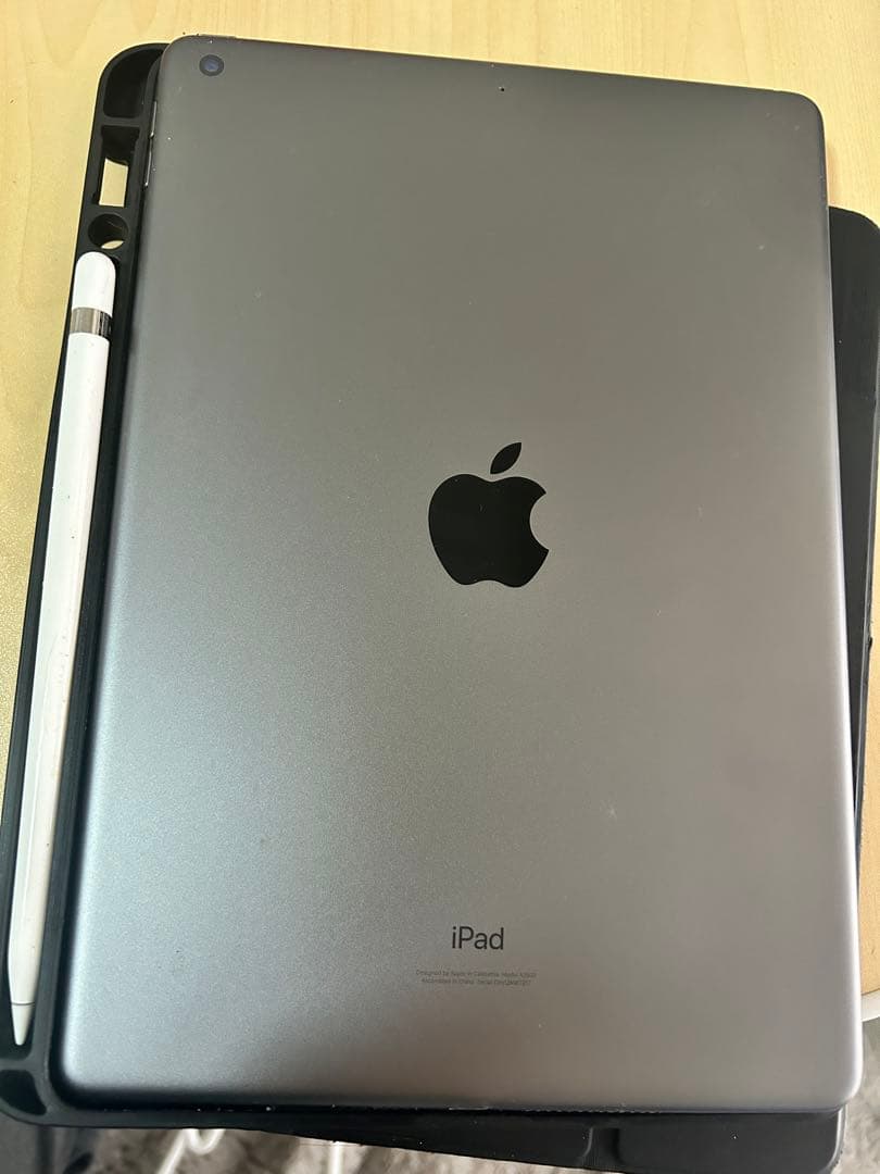 iPad 第9世代　Wi-Fi+Cellular 64GB シルバー