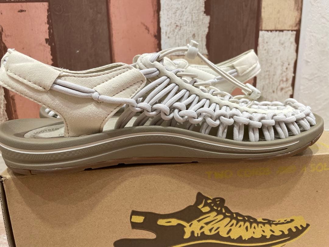 KEEN ユニーク サンダル 1028173 27㎝