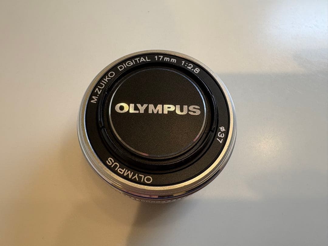 M.ZUIKO DIGITAL 17mm f/2.8 パンケーキレンズ