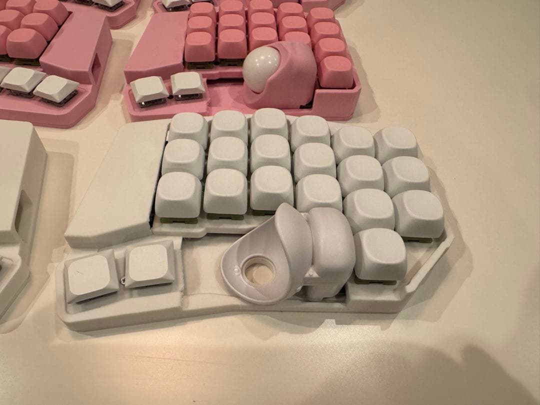 【新品】keyball44 フルフェイスケース　白　純正トラボケース　完成品