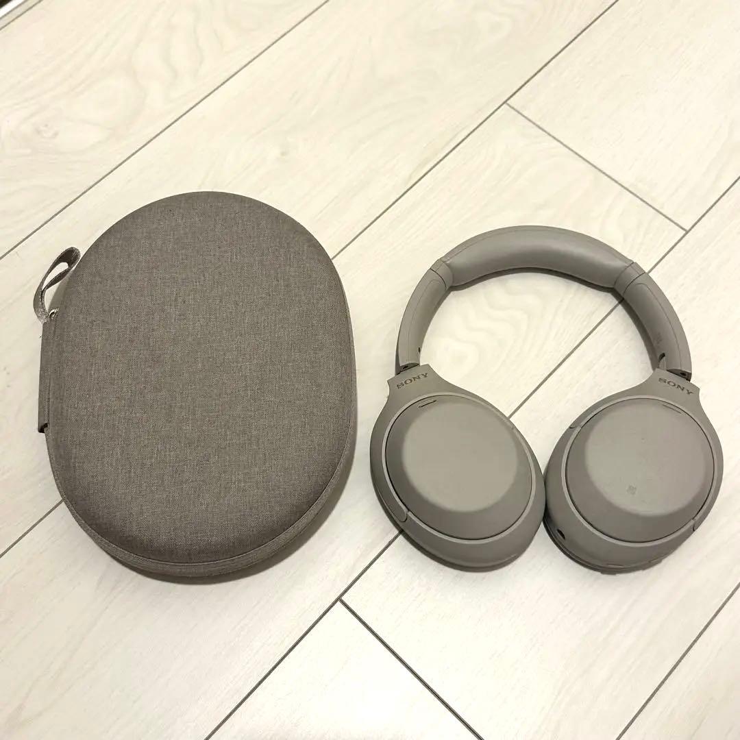 SONY WH-1000XM4 SMプラチナシルバーワイヤレスヘッドフォン箱付き