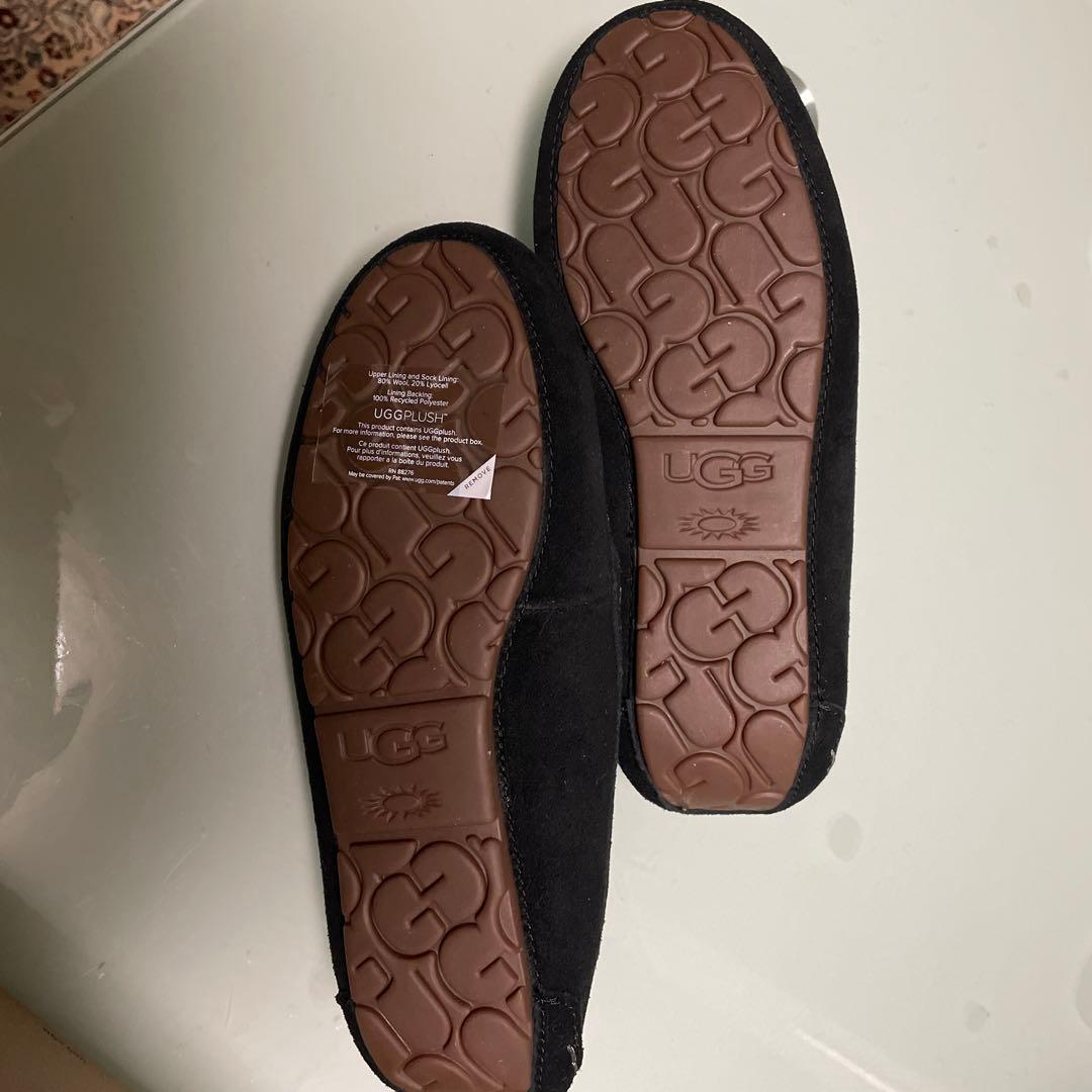 新品未使用　UGG 黒 モカシン