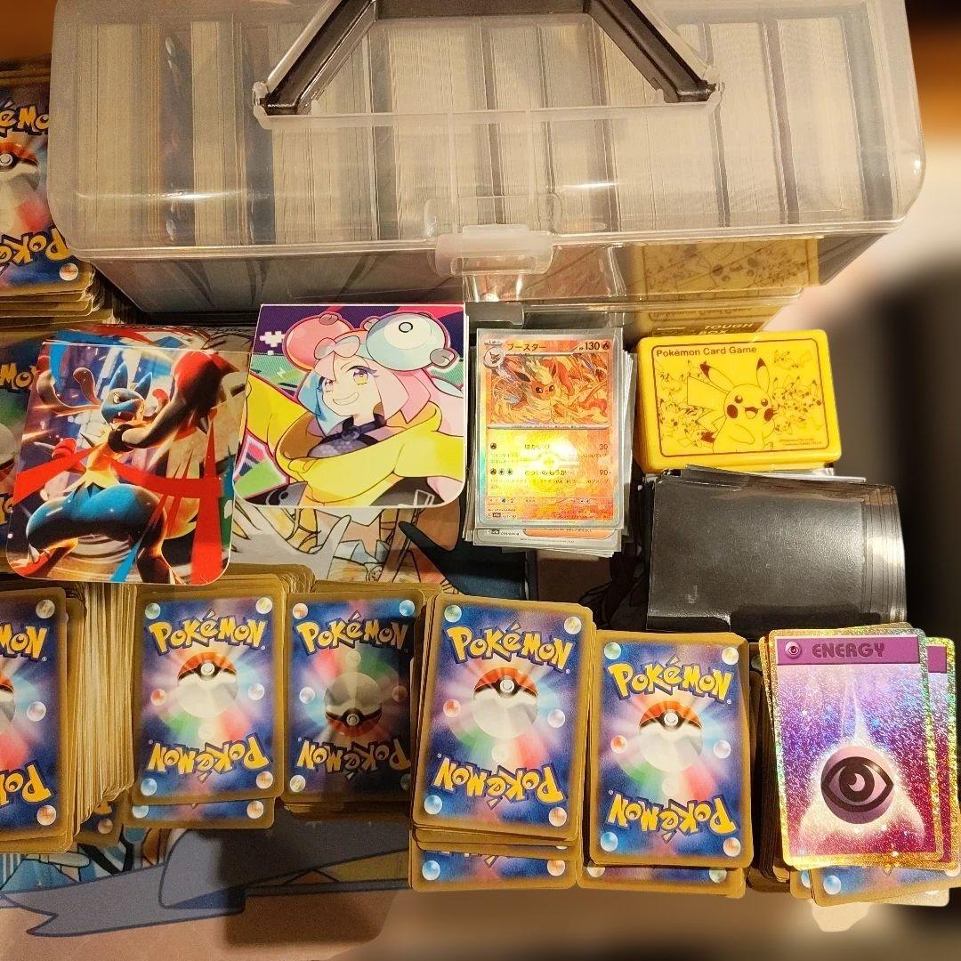 ポケカ引退品　デッキやプレイマットなどあります