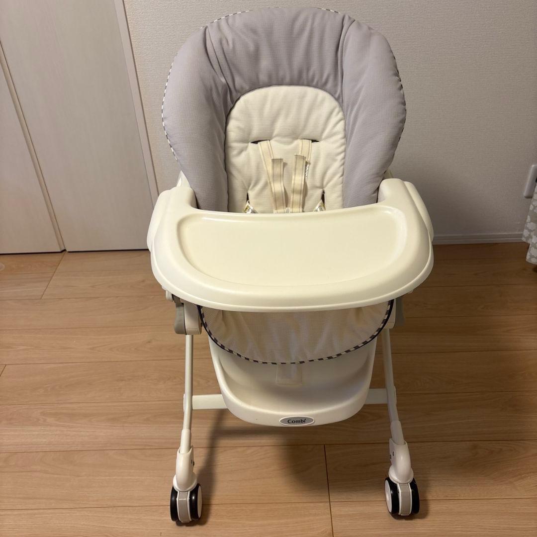 【美品】コンビ ハイローチェア ネムリラ　セサミグレー　リバーシブルシート