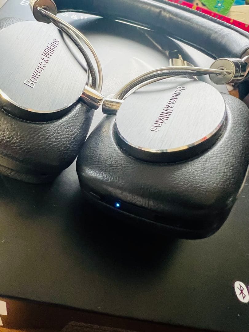 ヘッドホン Bowers & Wilkins P5 Wireless