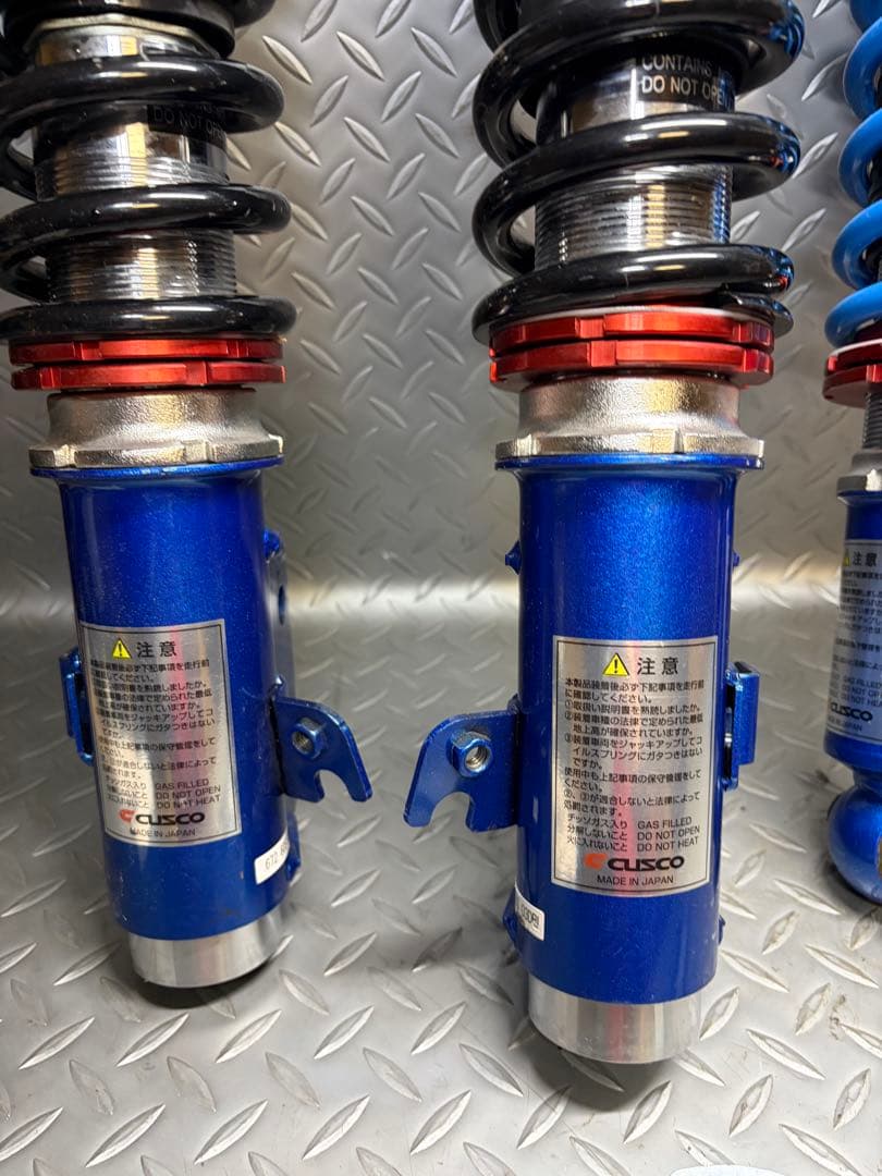 使用僅かインプレッサ GRB GRF 車高調 クスコ ストリートゼロCUSCO