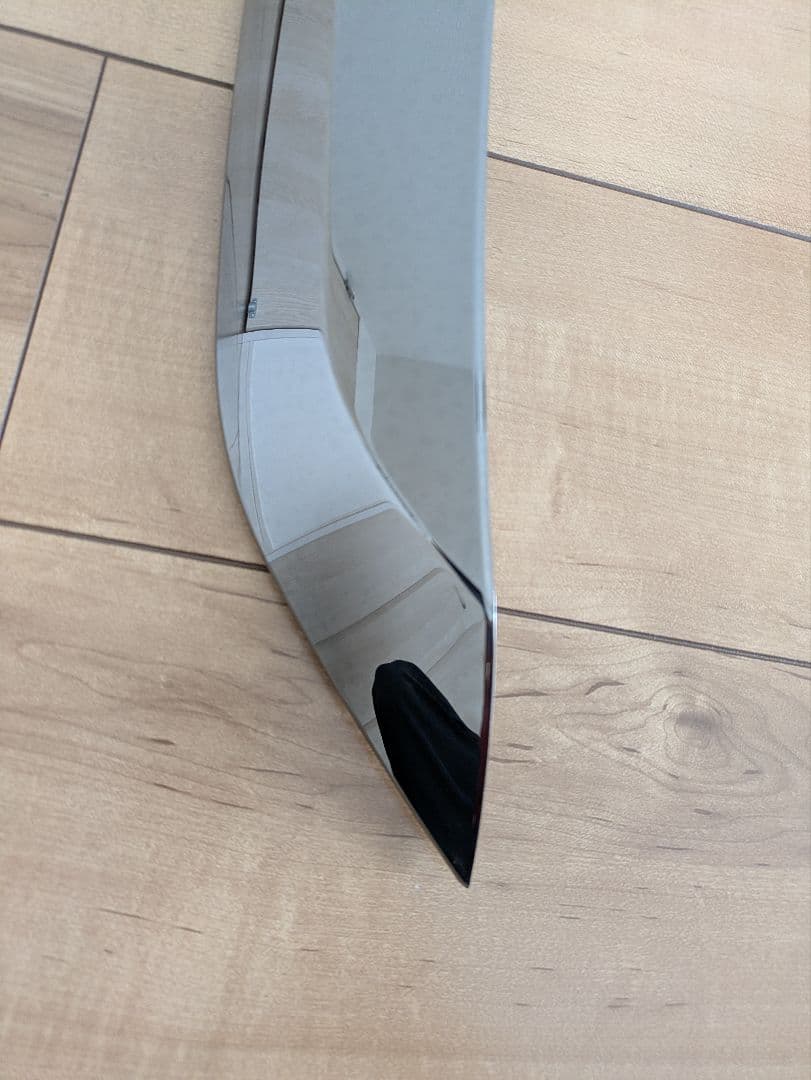 60ハリアー ボンネットフードモール