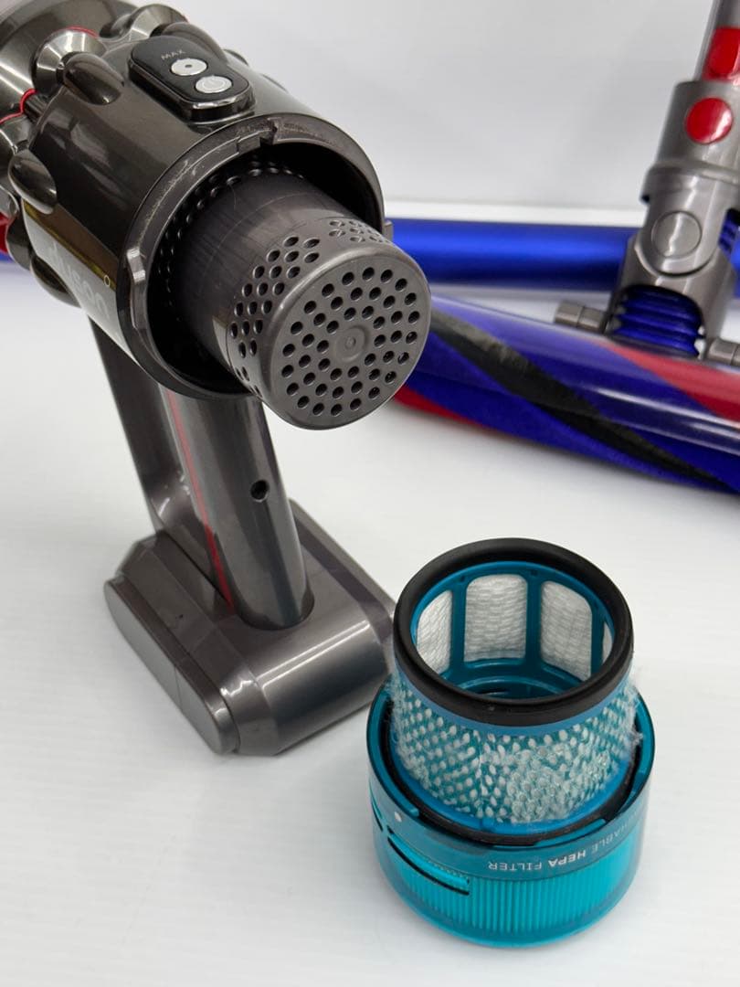 中古　美品　ダイソン　掃除機　SV21 本体　ヘッド　パイプ　純正バッテリー付き