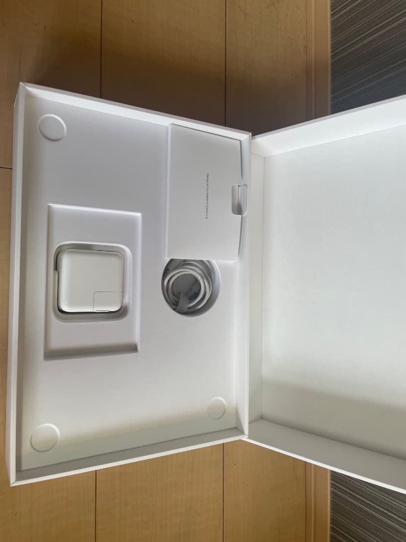 【ぴっけ】MacBook Air 2020 Intel Core