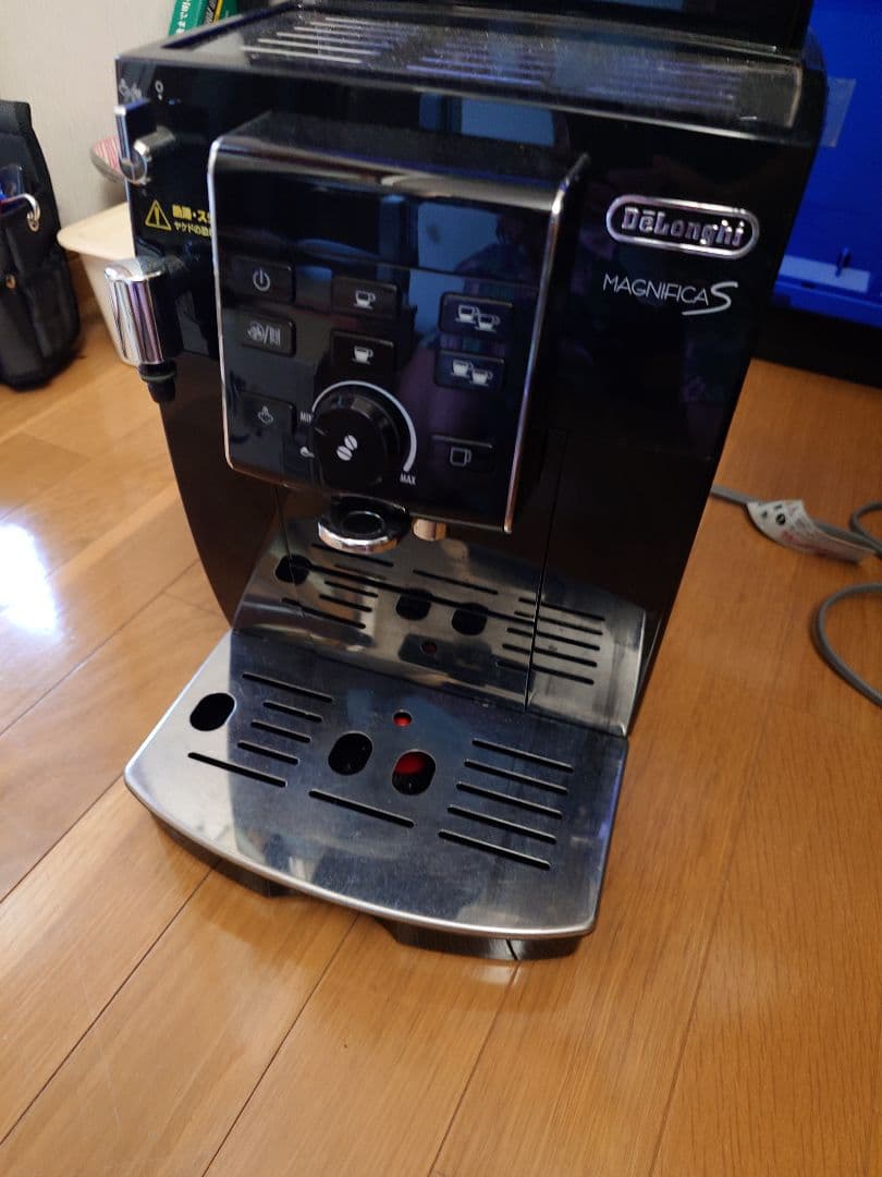デロンギ MAGNIFICA S ECAM23120B