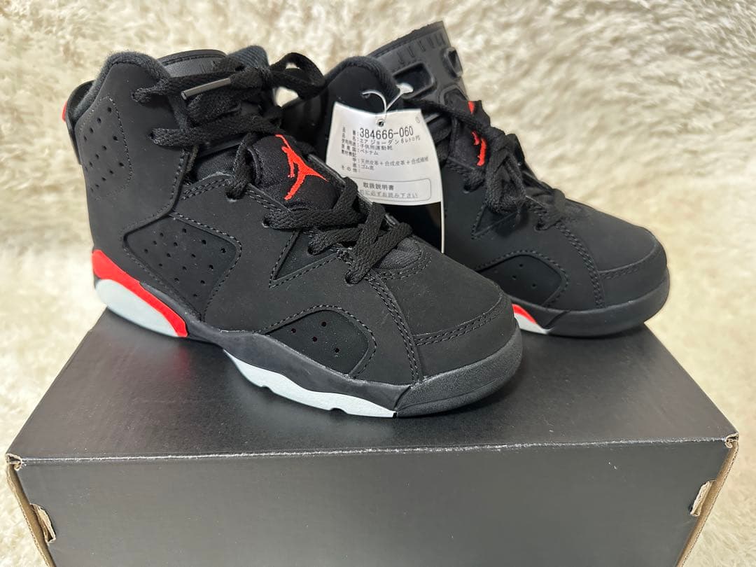 Jordan 6 Retro ブラック/レッド 19センチ