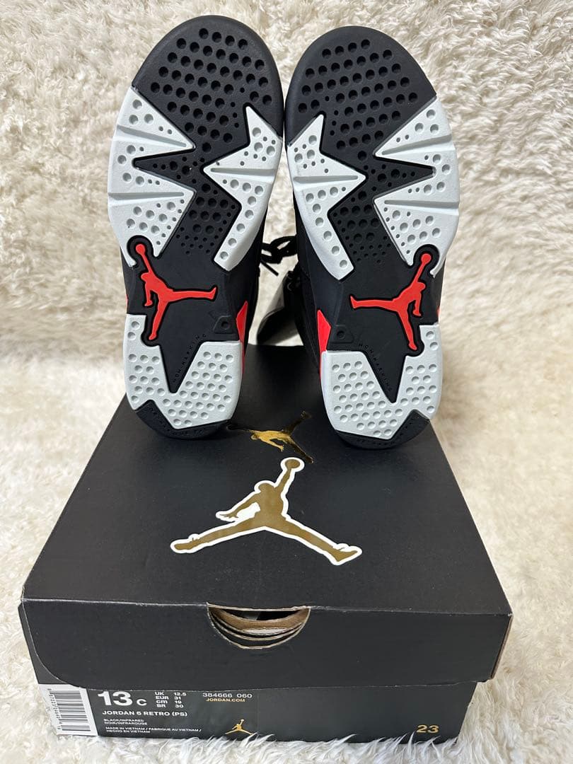 Jordan 6 Retro ブラック/レッド 19センチ
