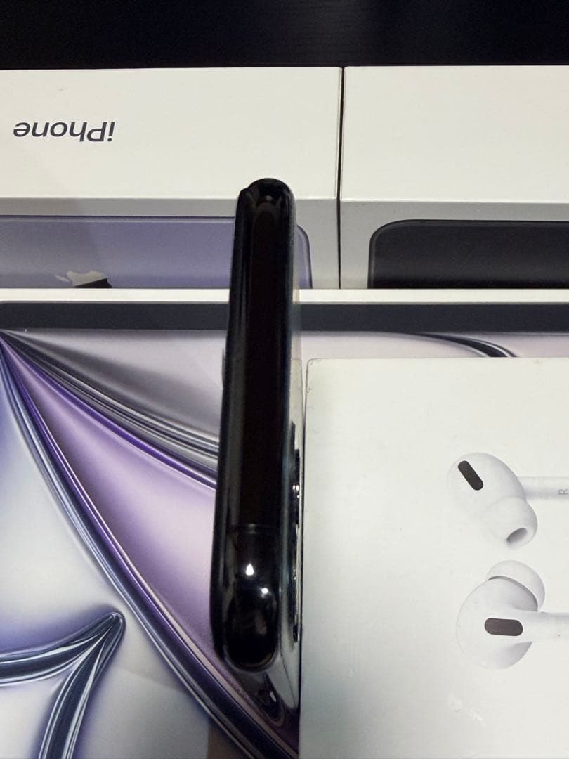 【新品電池＆新品画面】iPhone 11 Pro 256GB SIMフリー