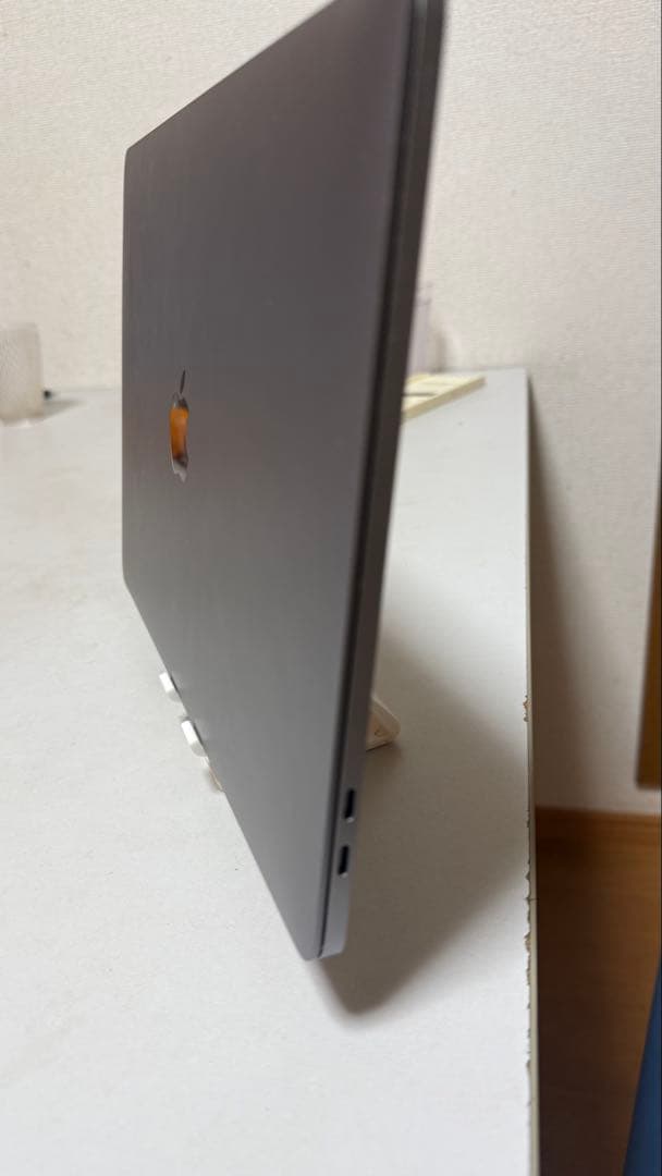 MacBook Pro 2018 13インチ 8GBメモリ