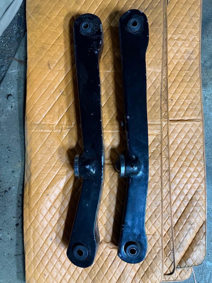 インパラ　リアロアアーム