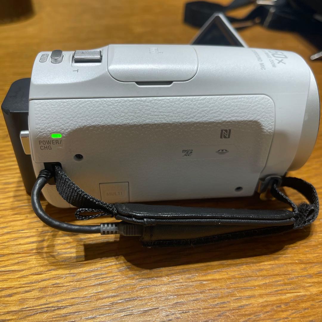 ビデオカメラSONY HDR-CX670　キャリングバッグ　脚立付き　ホワイト