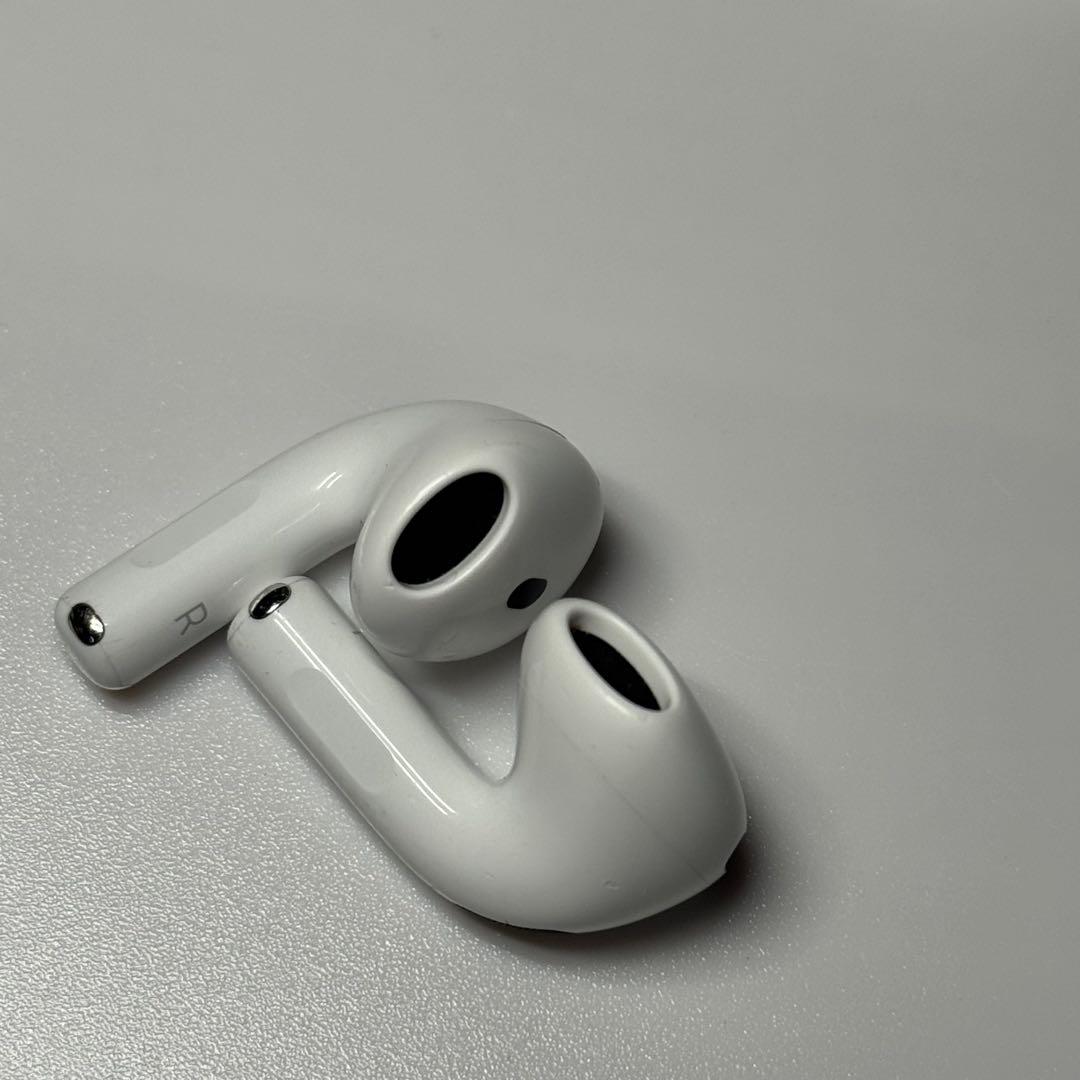 AirPods 4 本体 第4世代 A3059 ANC搭載 ⑦
